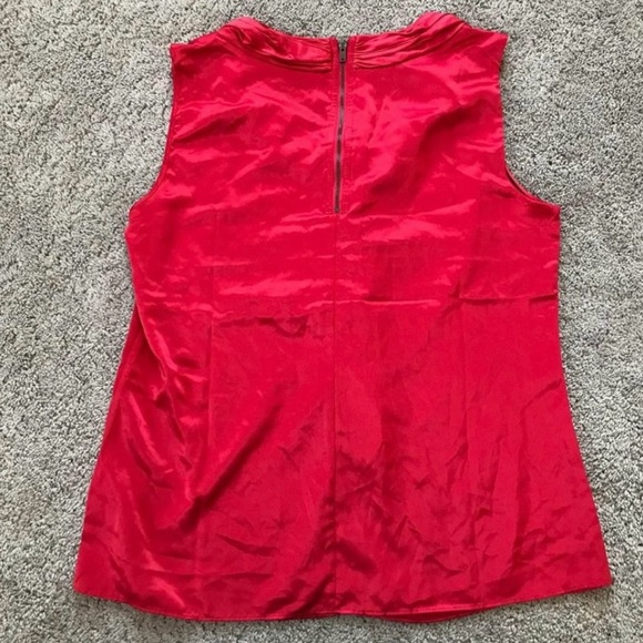 Banana Republic Sleeveless Ruffle Top Size Large Red - Picture 2 of 5